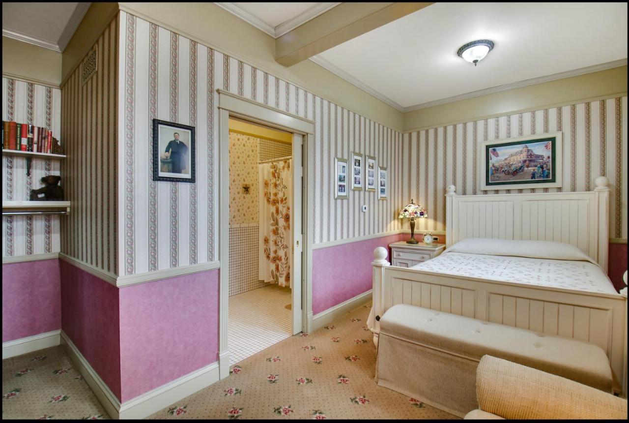 Carnegie Hall Boutique Hotel Ladysmith Extérieur photo